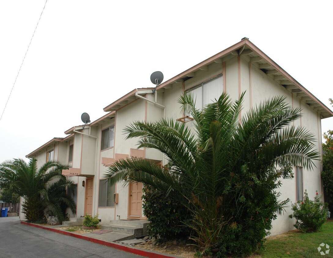 Primary Photo - 280 Marylinn Dr
