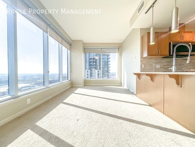 Photo du bâtiment - 2 bedroom 2 bathroom apartment | Heart of Downtown