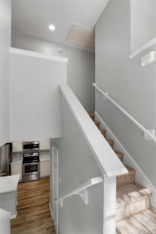 Building Photo - 38 N Walden Elms Cir