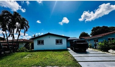 Building Photo - 1543 SW 74th Ct