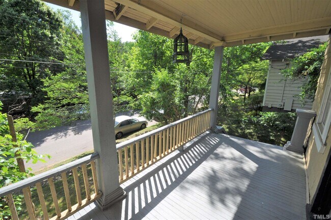 Foto del edificio - 1012 Dorothea Dr