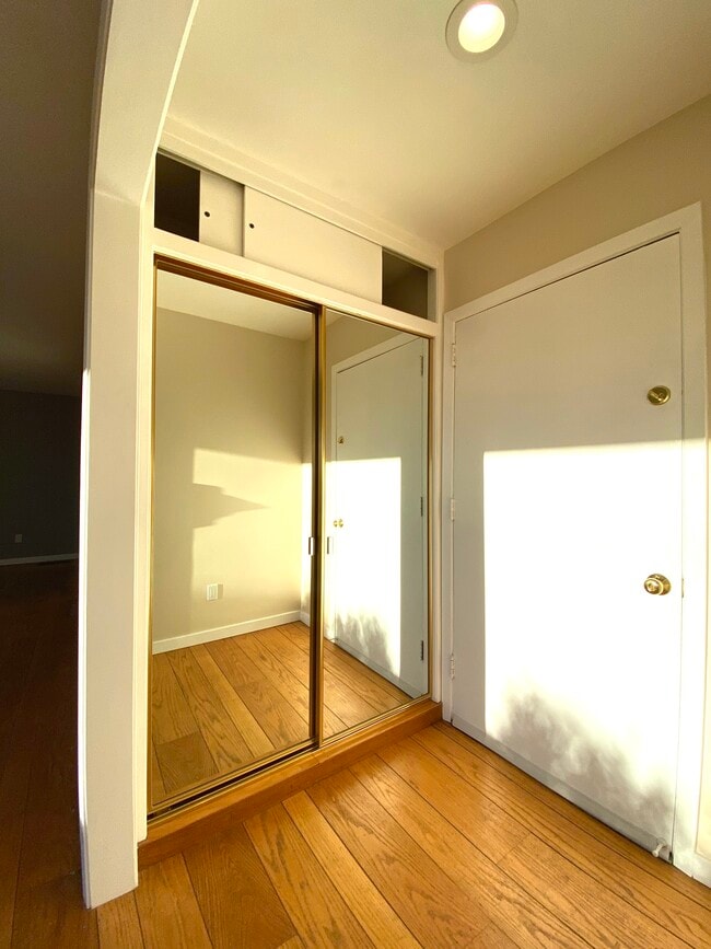 Building Photo - 7659 Stockton Ave