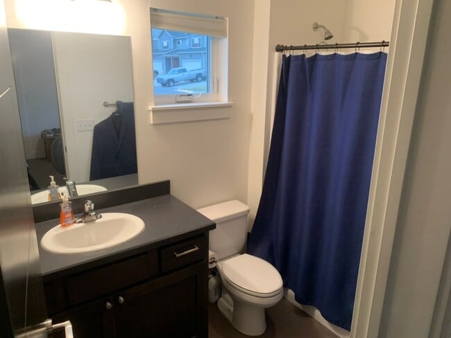 Foto del edificio - 3255 Breeze Ln