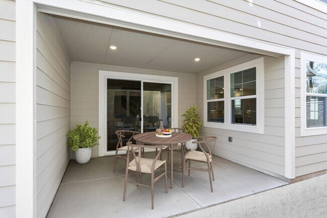 Foto del edificio - 9037 Summit Ln