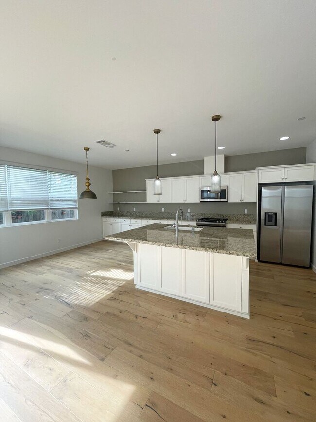 Foto del edificio - Beautiful 3 Bedroom house in Trillium, Arr...