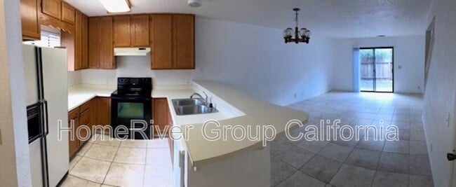 Foto del edificio - 3061 Garden Cir
