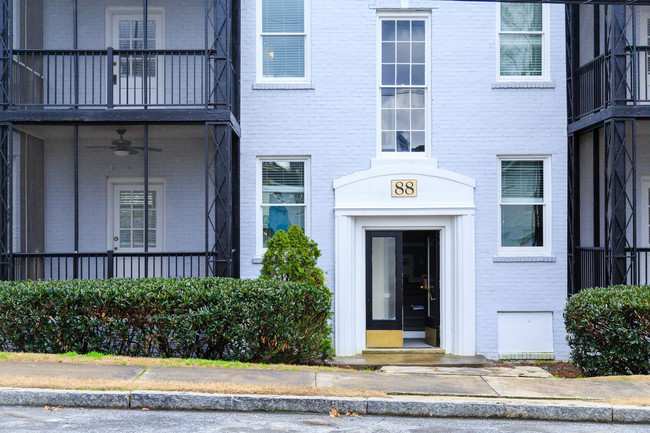 Foto del edificio - Enclave at Peachtree Memorial