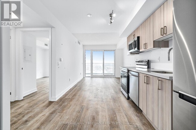 Photo du bâtiment - 1010 Sandy Beach Rd