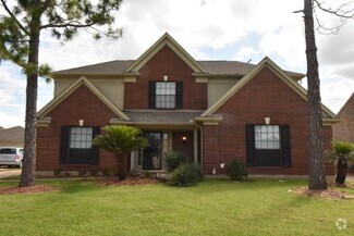 Building Photo - 9007 Woodleigh Dr