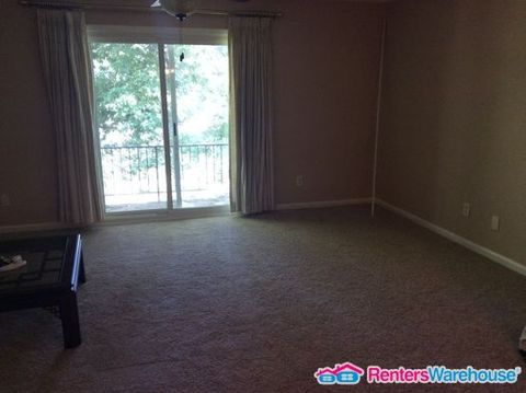 Foto del edificio - 725 Dalrymple Rd NE