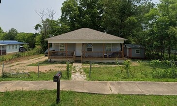 Building Photo - 4116 Dorris St