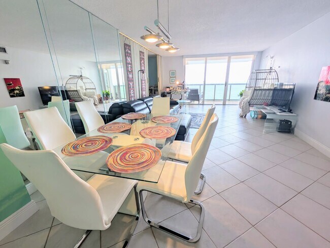 Foto del edificio - 6039 Collins Ave