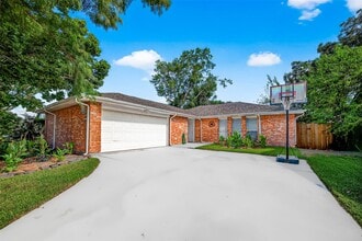 Building Photo - 7111 Tara Dr