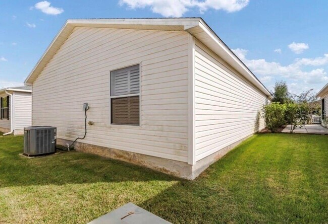 Foto del edificio - 1037 Ridgeville Rd