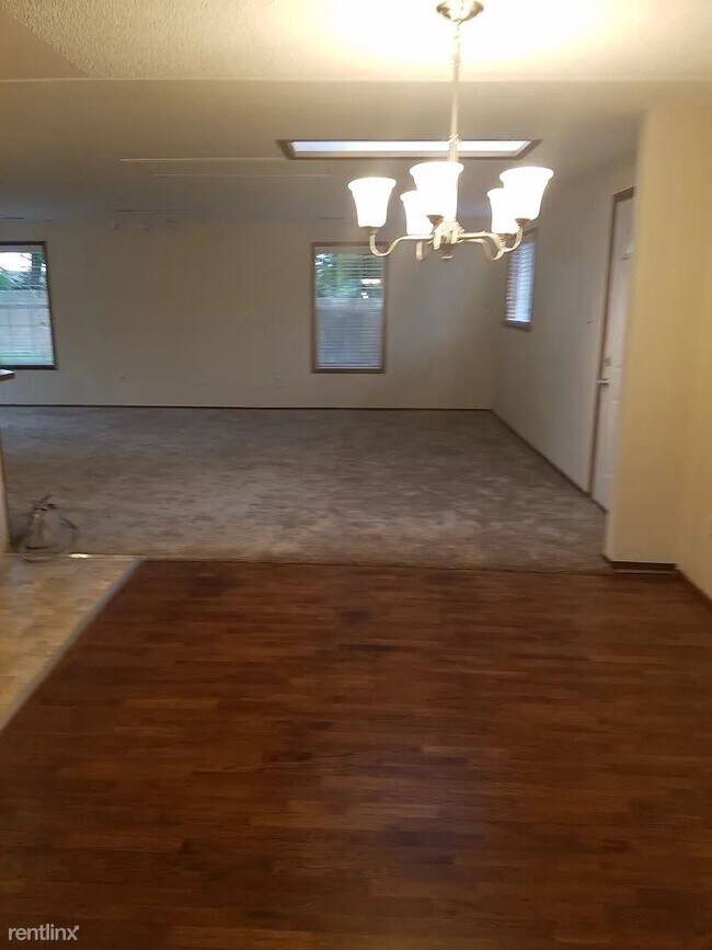 Foto del edificio - 3 br, 1 bath House - 2614 Southwest 332nd ...