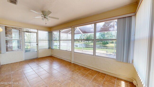 Building Photo - 2083 Forest Gate Dr E