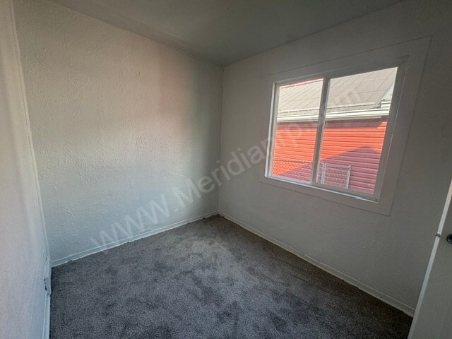 Foto del edificio - 3225 Felician St