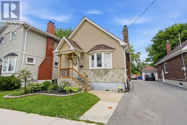 Building Photo - 19 Leeper St