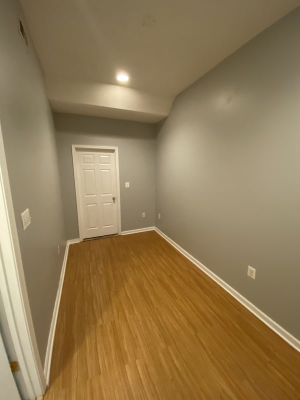 Foto del edificio - 1600 Light St