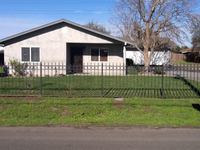Primary Photo - 339 Clayton Ave