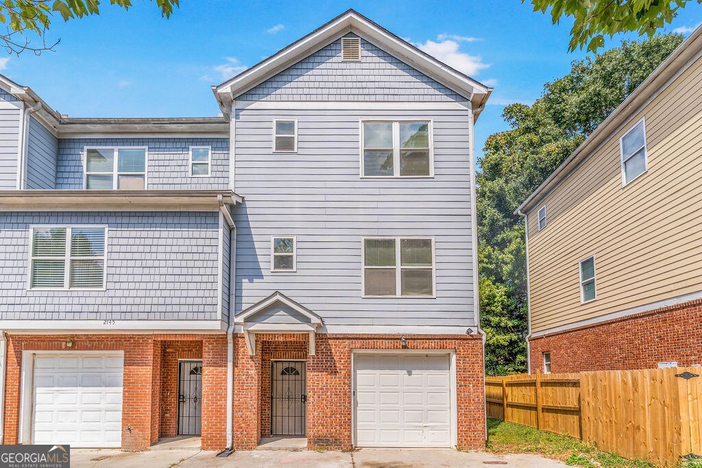Foto principal - 2145 Hollywood Dr NW