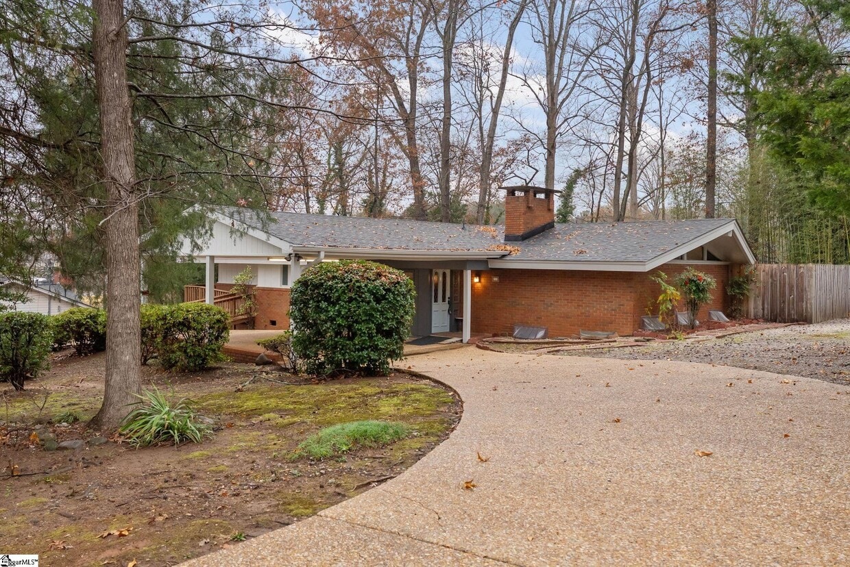 Primary Photo - 103 Robinall Dr