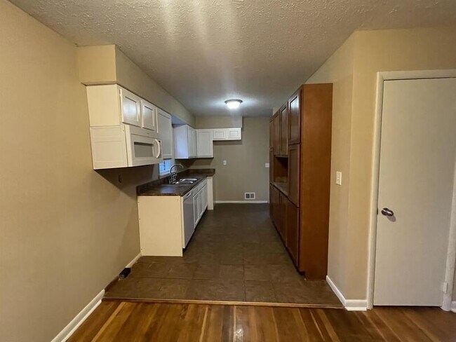 Building Photo - 5614 Arvis Dr