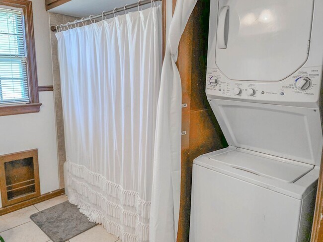 Foto del edificio - Pre-Leasing - 2-Bedroom Minutes from Texas Tech!