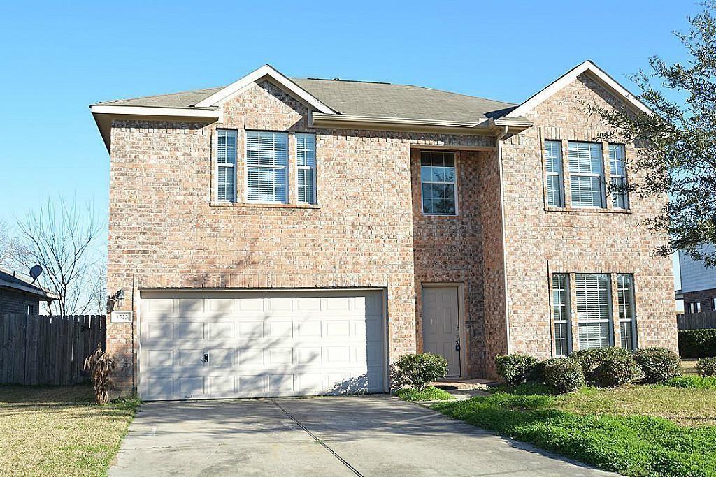 1723 E Highlands Crossing, Highlands, TX 77562 House Rental in