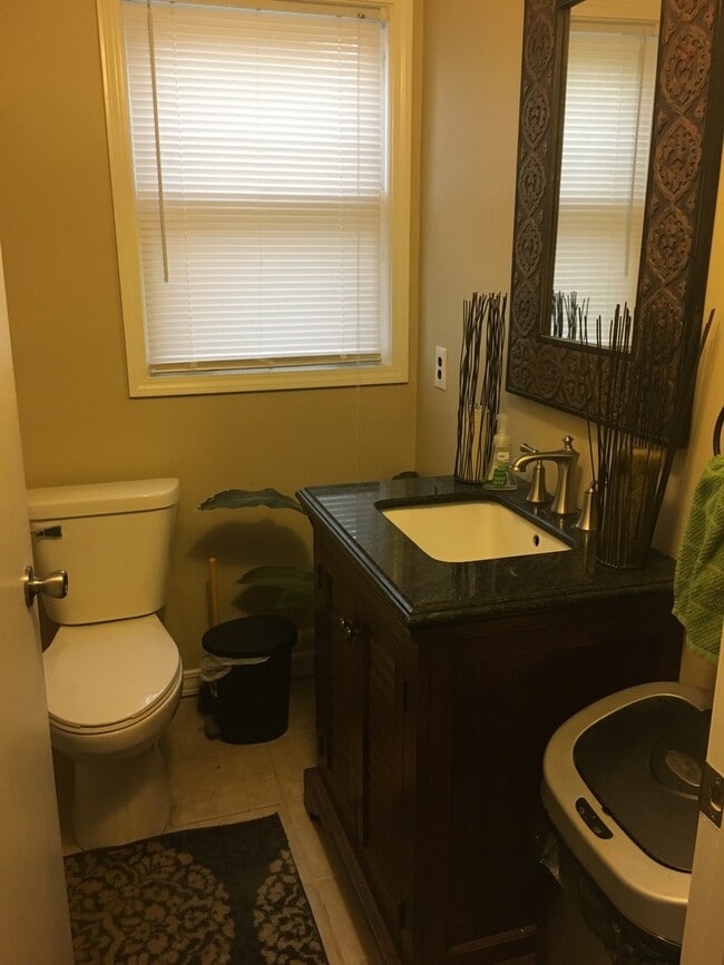 Building Photo - 327 Garfield Ave NW