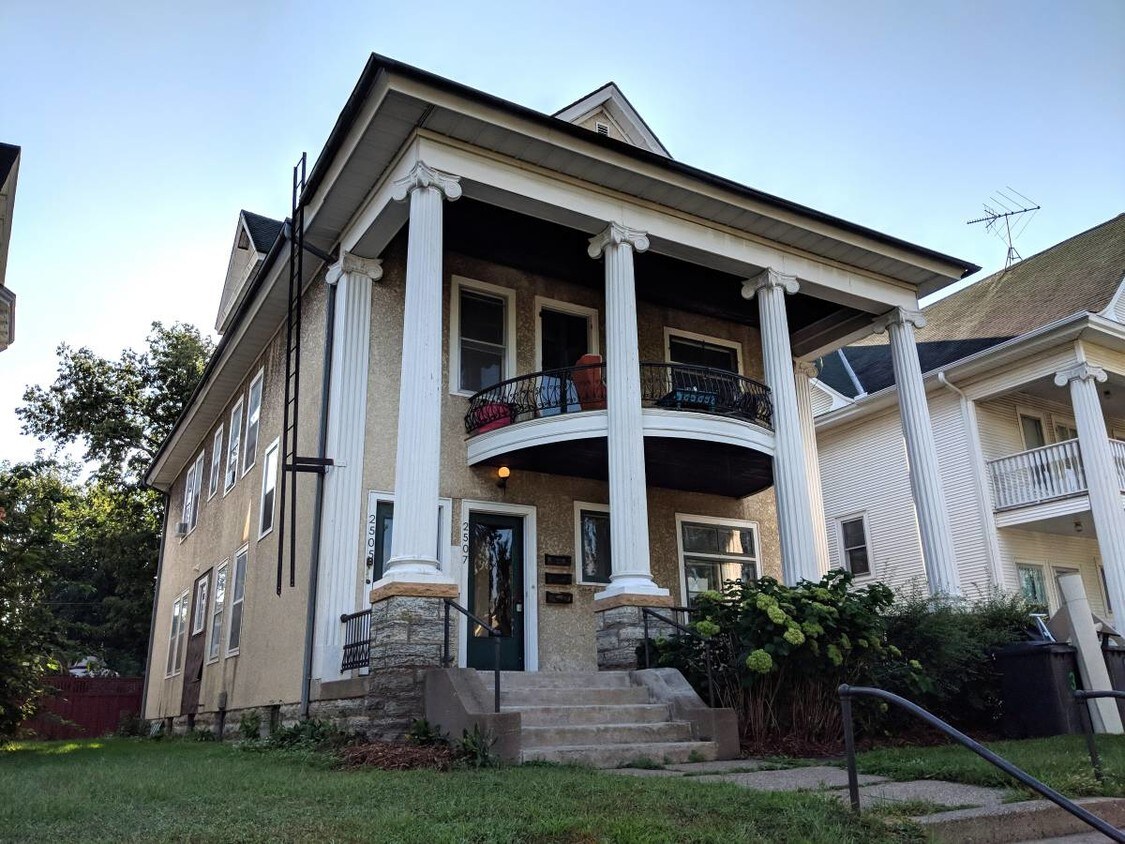 Primary Photo - 2507 Garfield Ave
