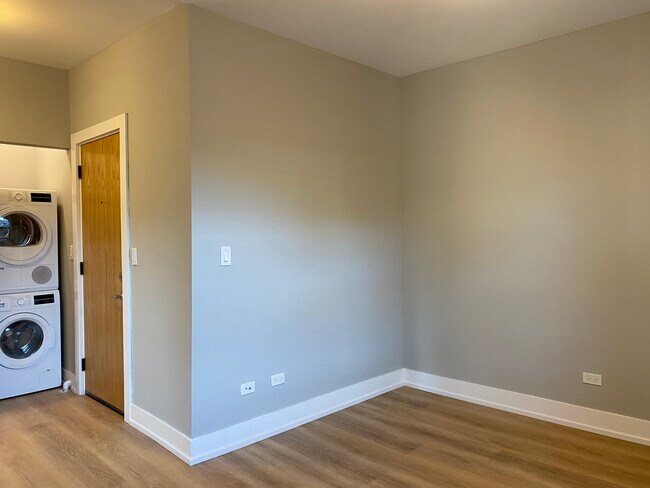 Foto del edificio - 3925 N Janssen Ave