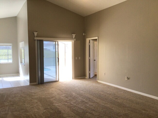 Foto del edificio - 509 Hillcrest Dr