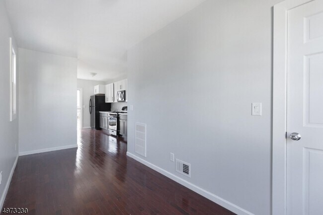 Foto del edificio - 814 Summer St