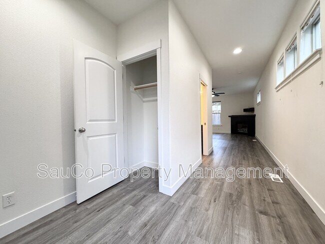 Foto del edificio - 4663 SW Ace Terrace