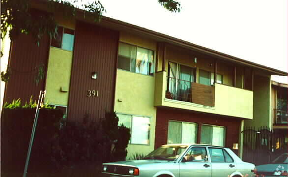 Foto del edificio - 391 Obispo Ave