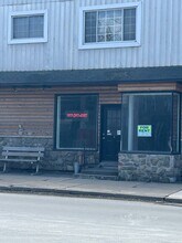 Building Photo - 145 Delaware St