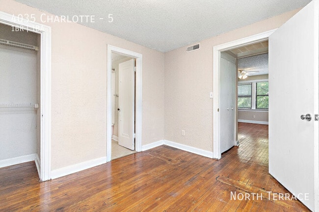 Building Photo - 4035 Charlotte-5