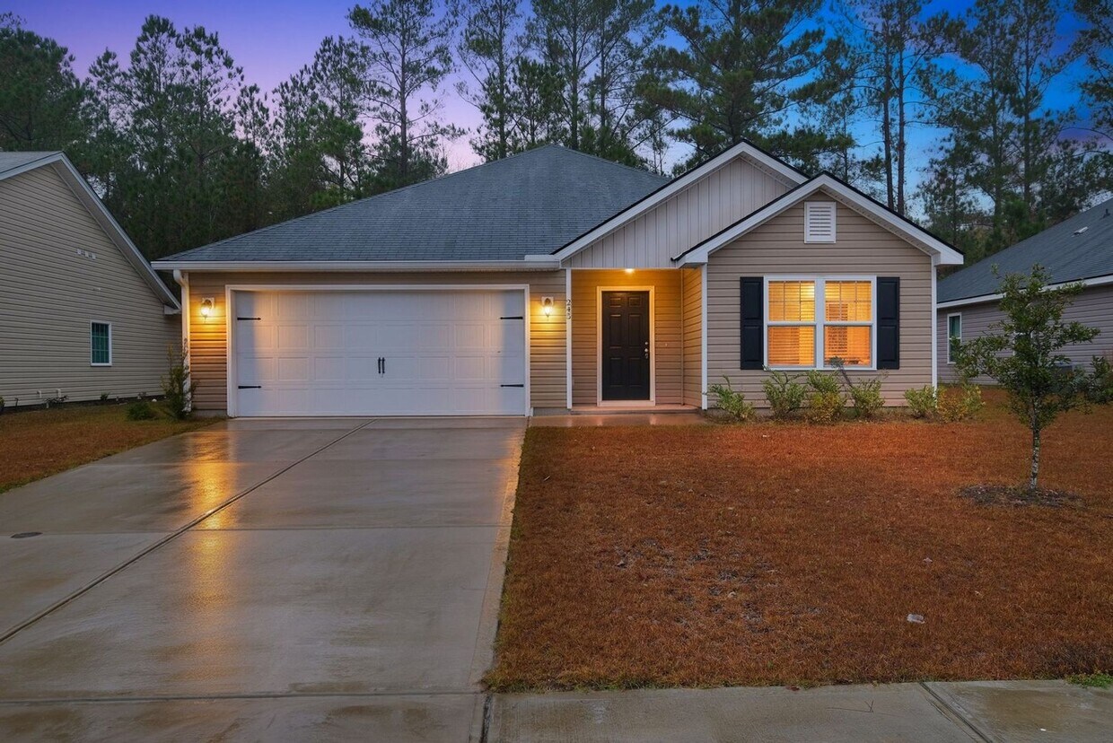 Foto principal - Modern Home near Pooler with Savannah Charm
