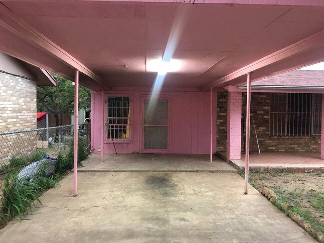 Foto del edificio - 2219 S Arkansas Ave