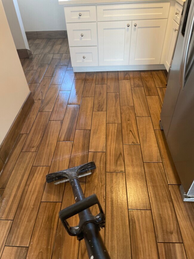 Unidad E - 17291 Akley St