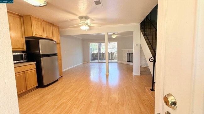 Building Photo - 394 Ilo Ln