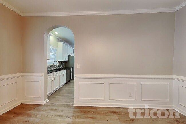Foto del edificio - 1219 Falls Creek Ct