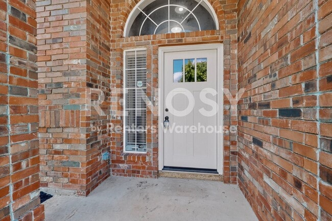 Building Photo - 619 Ridgemont Dr