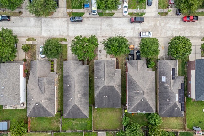 Foto del edificio - 1702 Bonnyton Ln