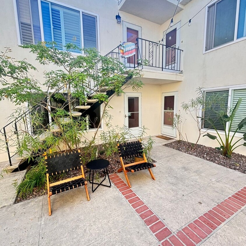 Primary Photo - CHARMING PACIFIC BEACH CONDO! CLOSE TO MIS...