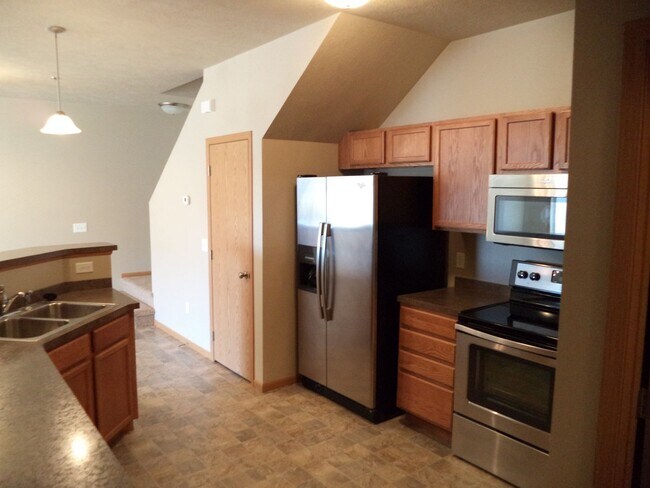 Foto del edificio - 2200-2226 Landmark Circle, 2160-2190 Landmark Circle