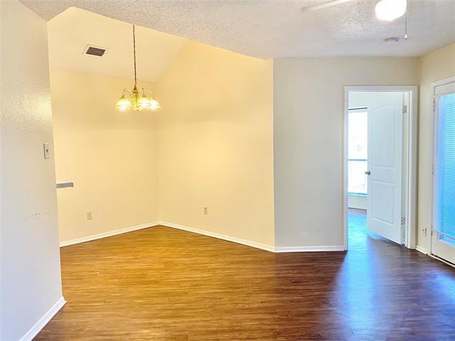 Foto del edificio - 1614 Pecan Chase Cir
