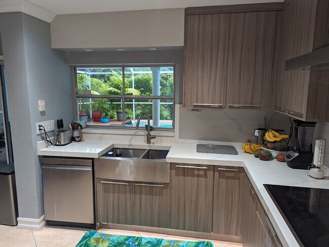 Foto del edificio - 9501 SW 69th Ct
