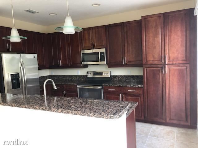 Foto del edificio - 3 br, 3.5 bath Townhome - 3847 NW 5th Ter